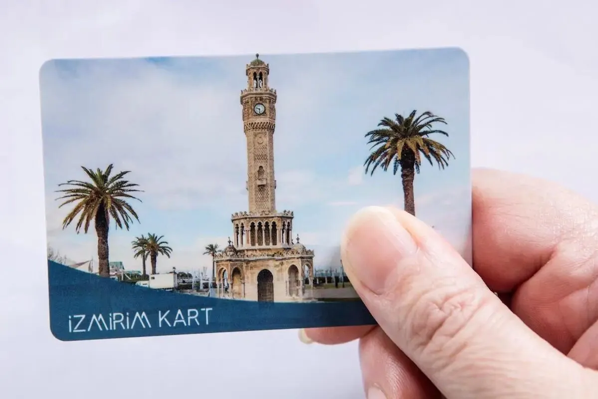 What is Izmir Card for Public Transportation